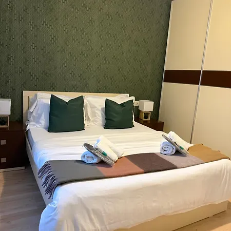 N&n Delijorgji 地拉那