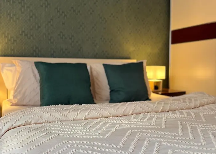 N&n Delijorgji * 地拉那